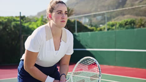 a woman playing tennis