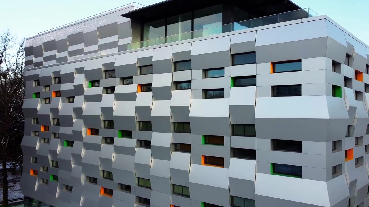 Elementi di architettura moderna. Riprese dell'edificio.