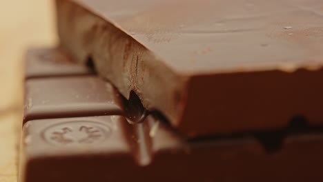 Beautiful-Macro-dolly-of-delicious-dark-chocolate-bar