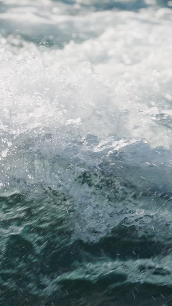 Acqua Onde