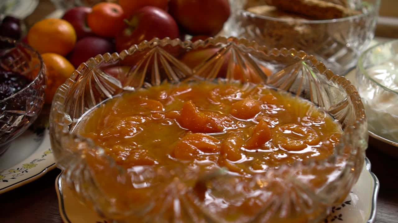 slowmo - 럭셔리 베드 앤 브렉퍼스트의 조식 뷔페