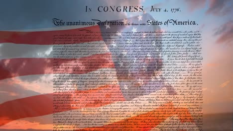 Hombre-Sosteniendo-Una-Bandera-Americana-Y-Una-Declaración-Escrita-De-Independencia-De-Los-Estados-Unidos