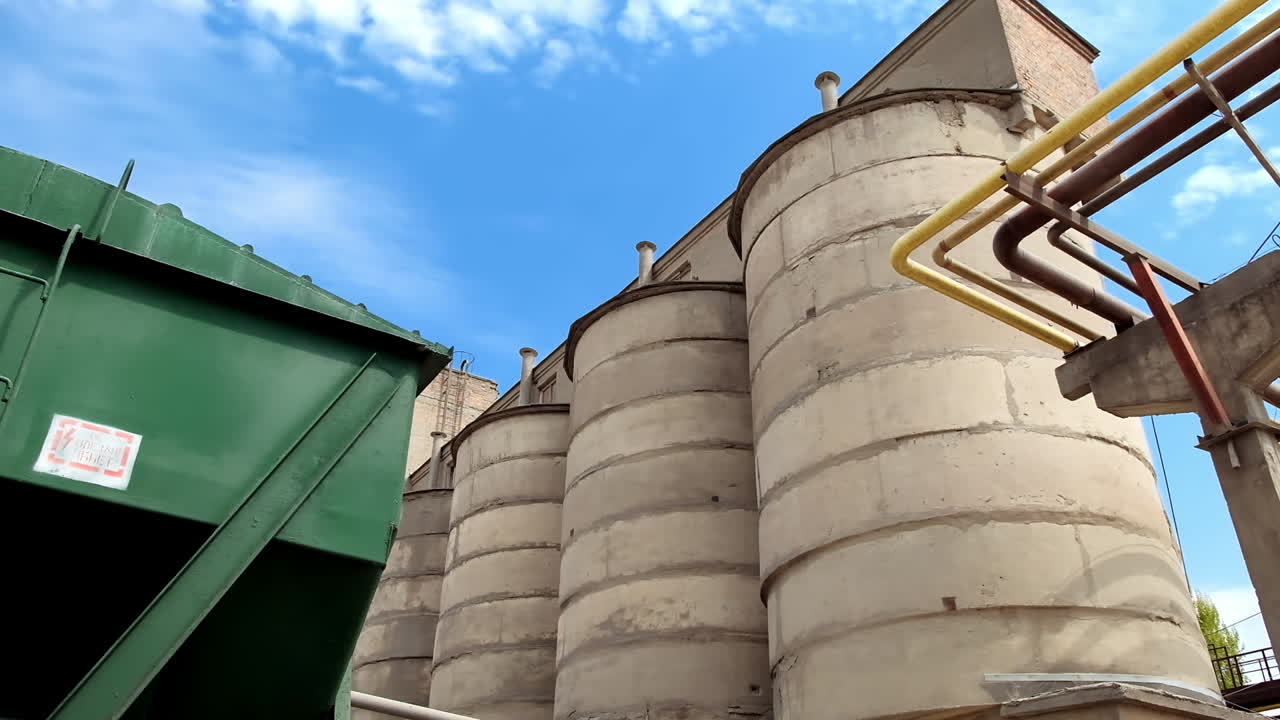 Working industrial equipment. Heavy machinery for crushing and collecting stone gravel materials