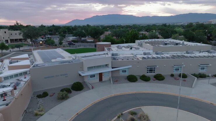 Scuola americana moderna ad Albuquerque, Nuovo Messico.