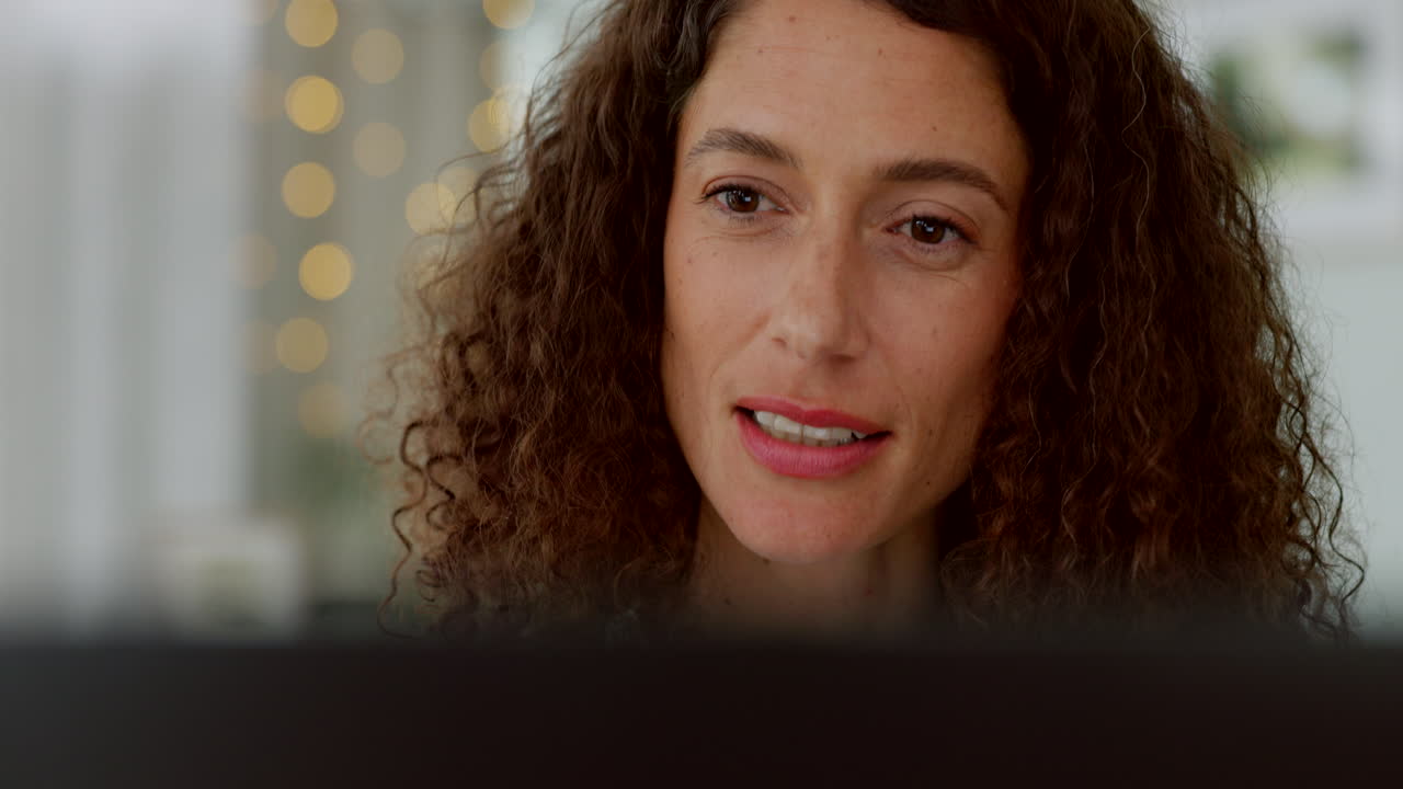 mujer informática, investigadora y empresaria