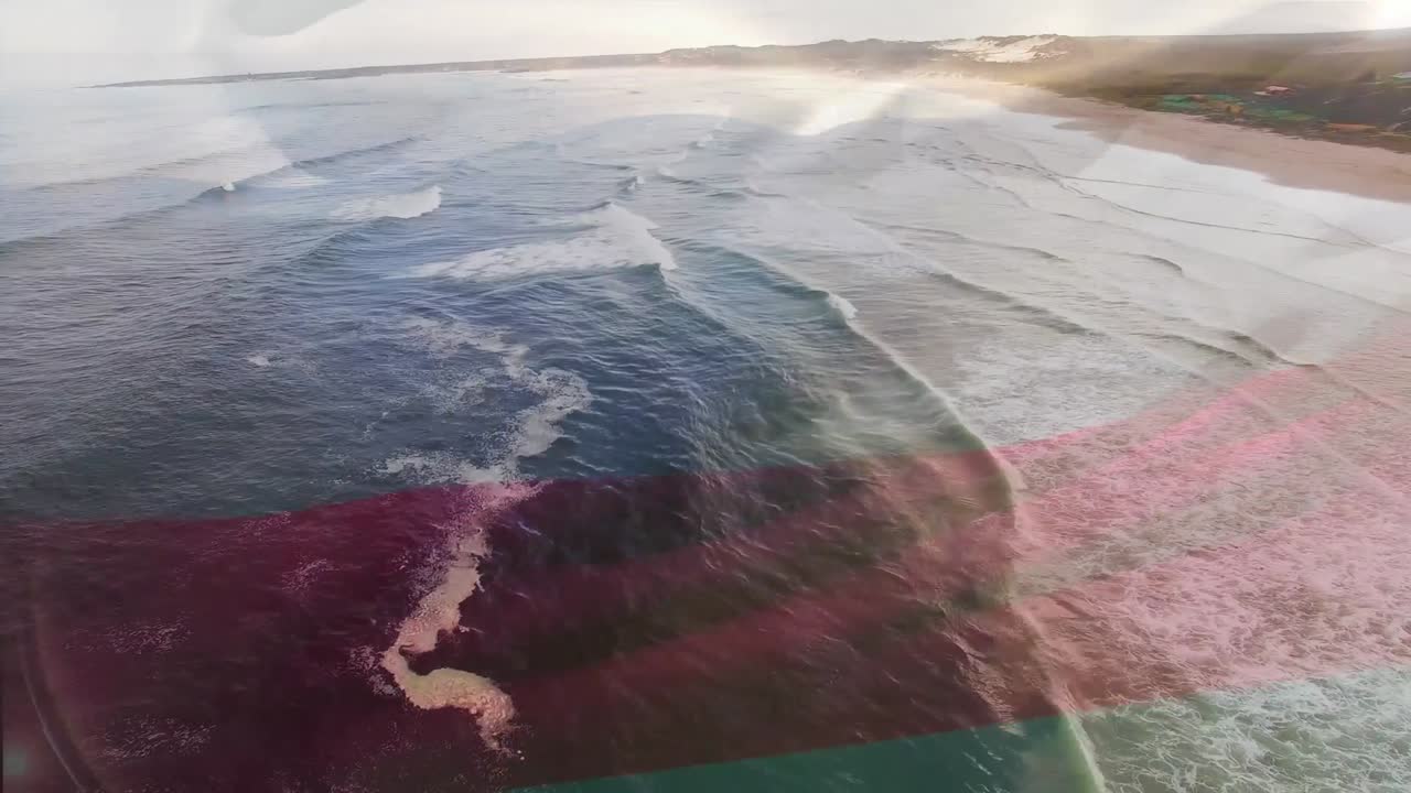 анимация флага россии, развевающегося над пляжным ландшафтом