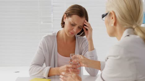 Psychologist-reassuring-her-patient