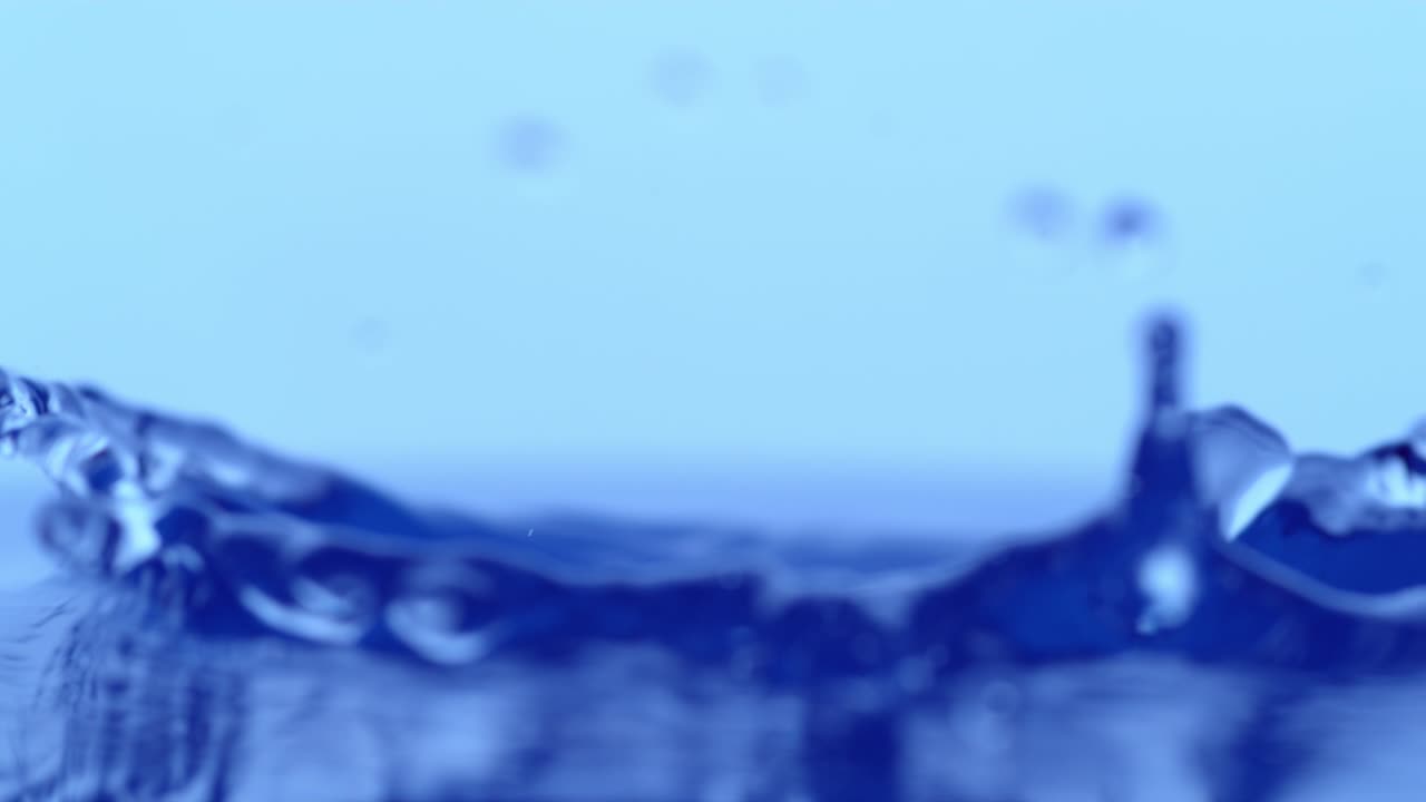 느린 동작으로 물 어리