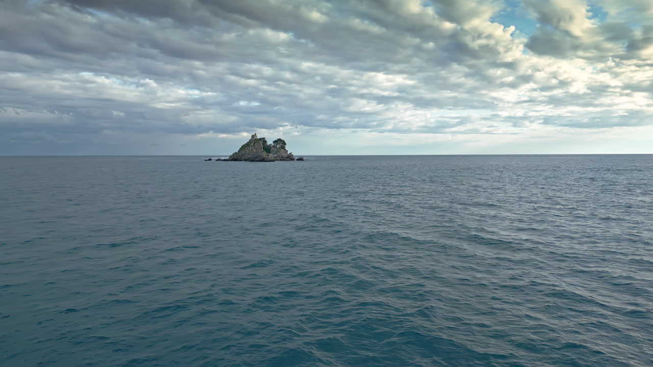 바다에 있는 섬