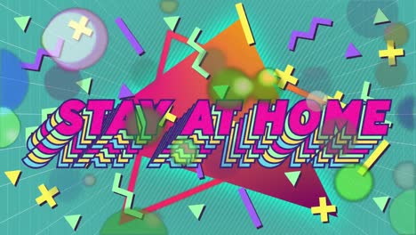 animación de palabras coloridas quedarse en casa sobre triángulos y formas flotantes