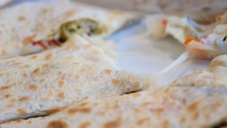 deliciosas quesadillas con verduras y queso