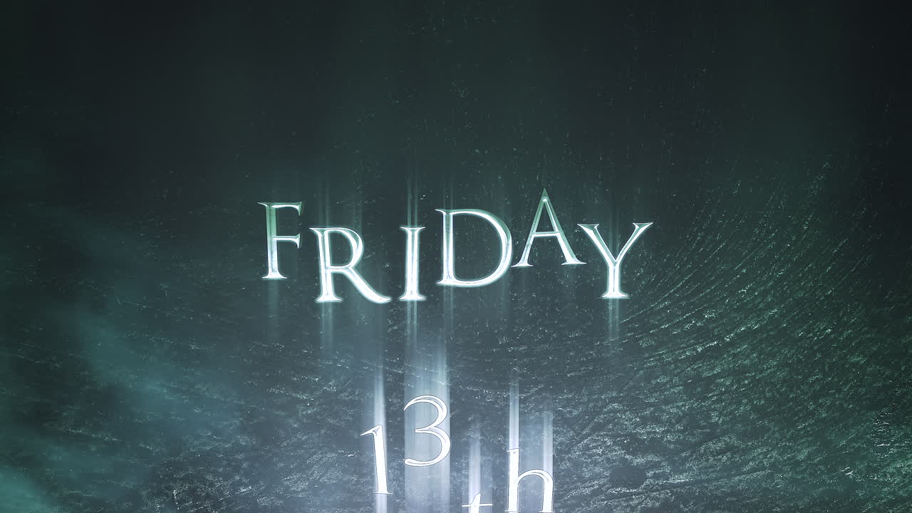 texto de animación viernes 13 sobre fondo de terror místico con humo oscuro y cámara de movimiento