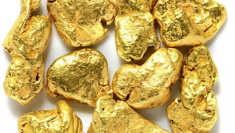 Goldnuggets-Isoliert-Auf-Weißem-Hintergrund