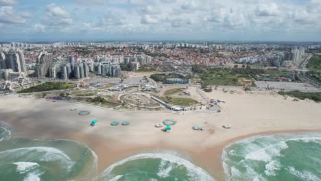 drone disparado sobre la playa de ashkelon en el sur de israel
