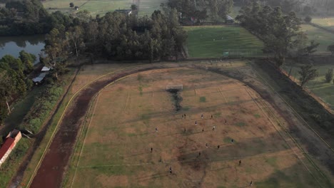hiperlapso aéreo de un partido de fútbol mexicano