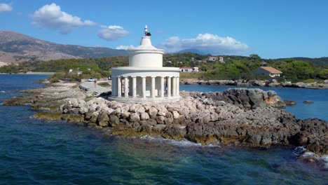 Aerial-video-of-Saint-Theodor-Lantern,-Argostoli,-Kefalonia,-Greece