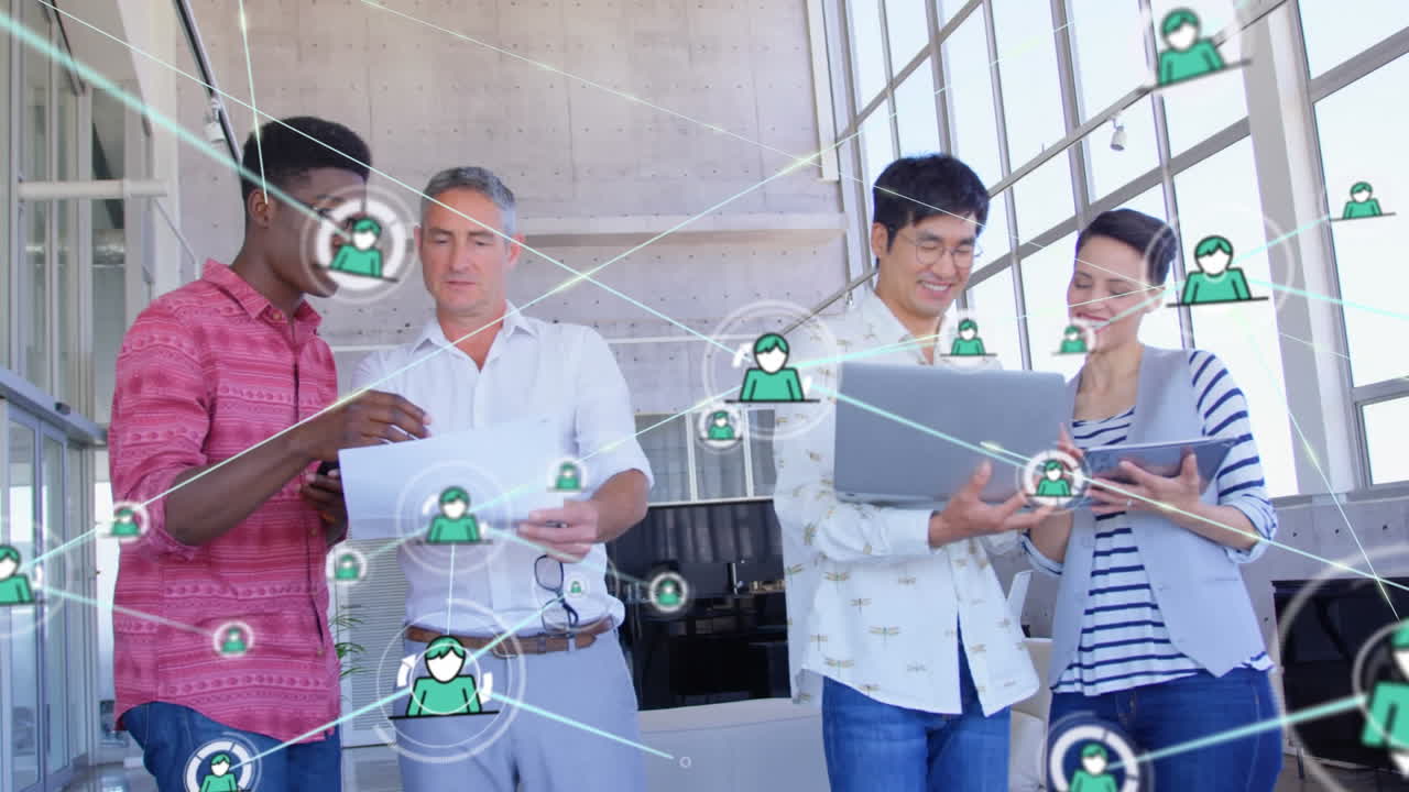 사무실에서 다양한 사업가들과 연결되는 네트워크의 활성화