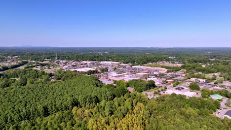 Clemmons-Nc,-Retirada-Aérea-De-Carolina-Del-Norte,-Pequeño-Pueblo,-Suburbio,-Barrio,-Comunidad