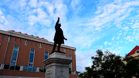 Statue-of-Jose-Estevao-Coelho-de-Magalhaes-in-Aveiro's-Republic-Square,-Portugal