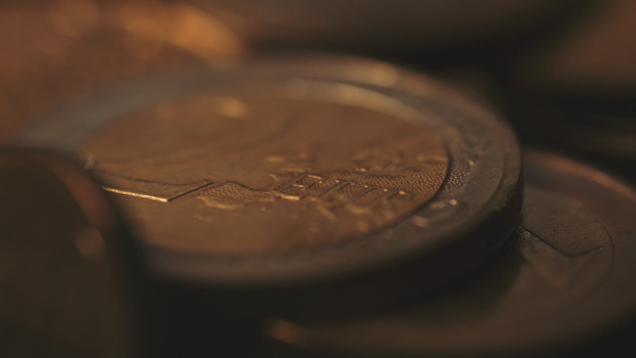 primer plano de las monedas de euro
