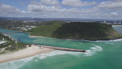 Perfect-Day-At-Tallebudgera-Creek---With-Burleigh-Mountain-and-Palm-Beach-In-Background---Aerial-Shot