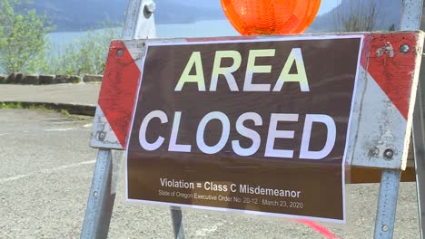 STATE-OF-OREGON-AREA-CLOSED-SIGN