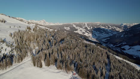 Mountain-Reiterkogel-And-Ski-Resort-In-Saalbach-Hinterglemm,-Austria---Aerial-Shot