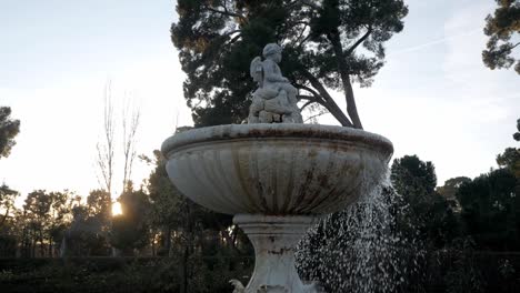 Stone-fountain-in-Rosaleda-at-Retiro-Park,-Madrid