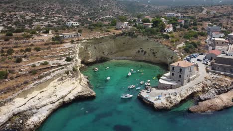 Toma-De-Establecimiento-De-Una-Laguna-En-Grecia