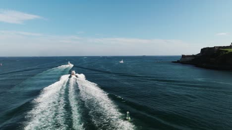 Boat-Leaving-Old-San-Juan-Bay-after-The-70th-International-Billfish-Tournament-4