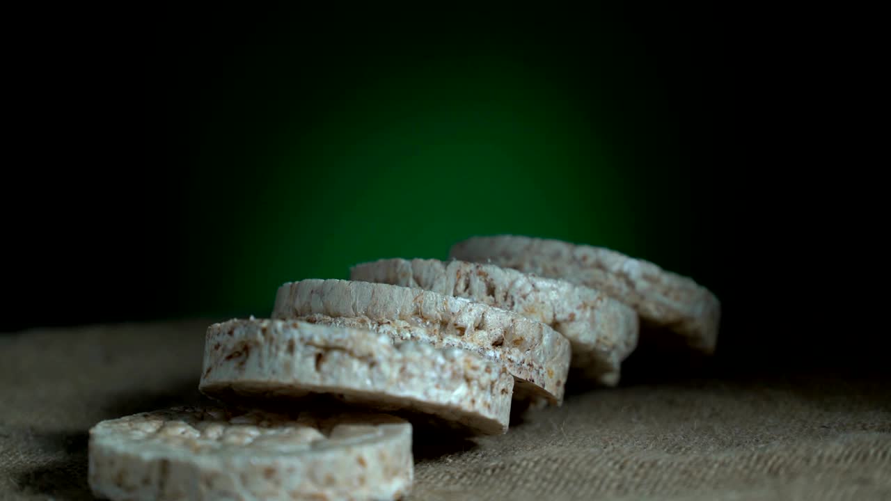 Low calorie bread Turning Loopable