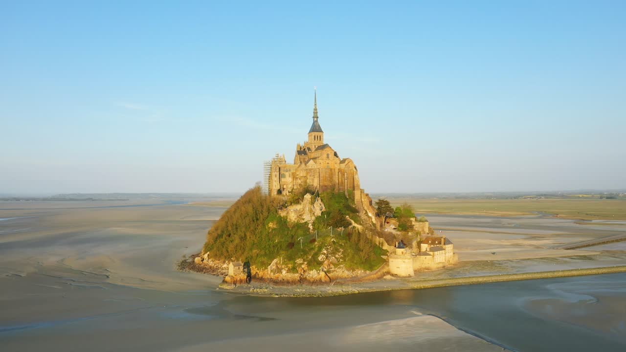 The bay of Mont Saint Michel in Europe, France, Normandy, Manche, in spring on a sunny day.