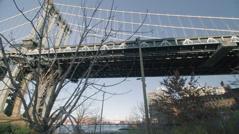 Die-Manhattan-Bridge-New-York-City-Zur-Goldenen-Stunde