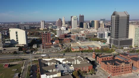 4k-Aérea-Columbus-Ohio-De-Izquierda-A-Derecha