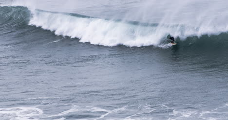 portugal surfer 4k 00