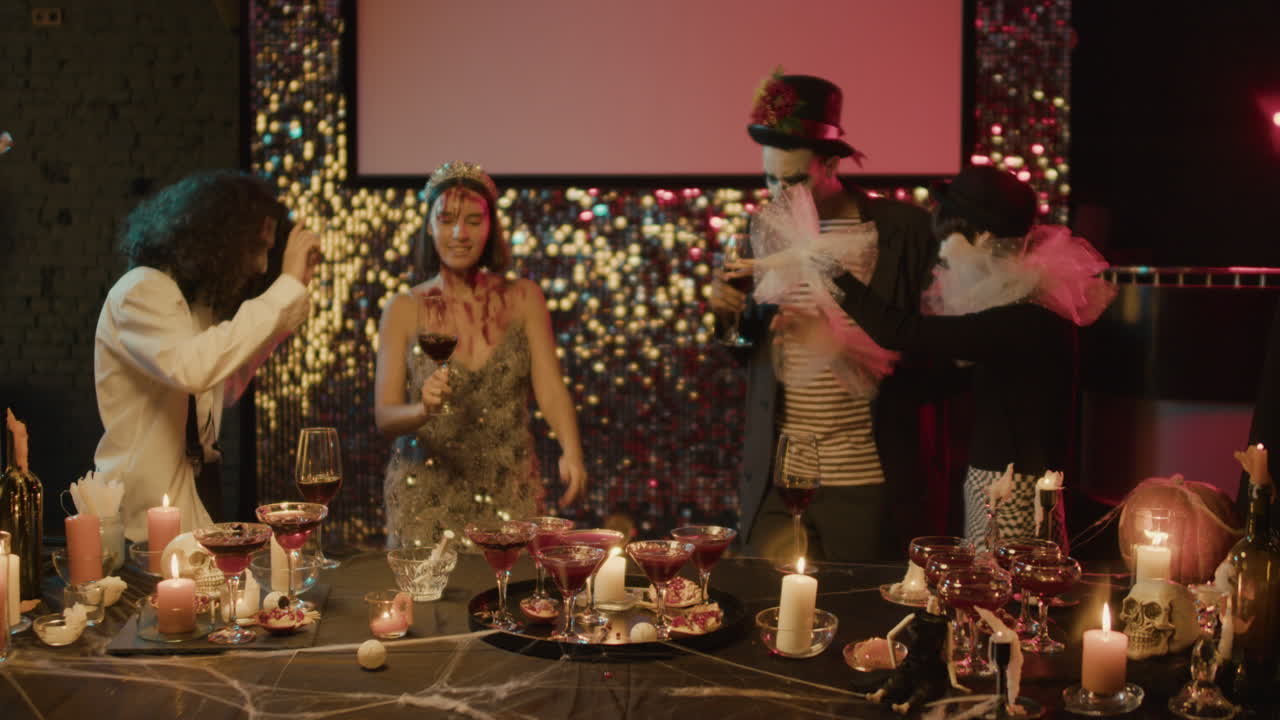 할로윈 테이블 설정