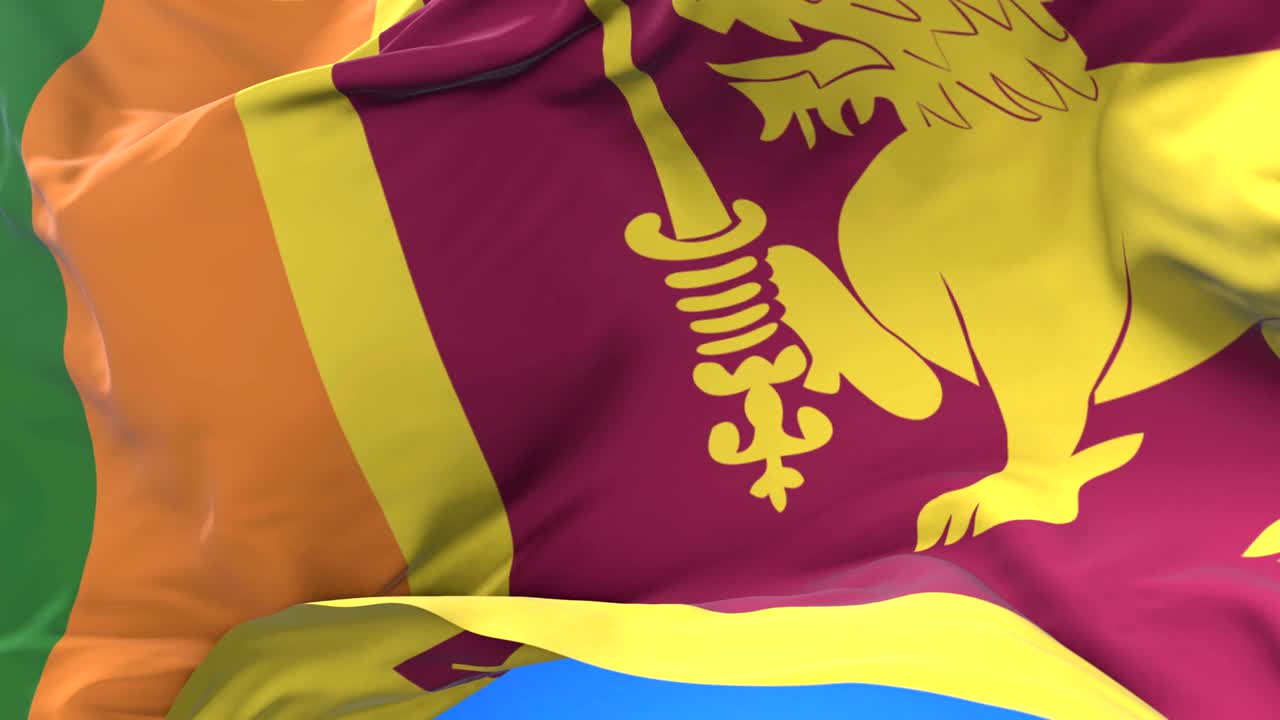 la bandera de sri lanka ondeando en el viento lentamente en el cielo azul, bucle
