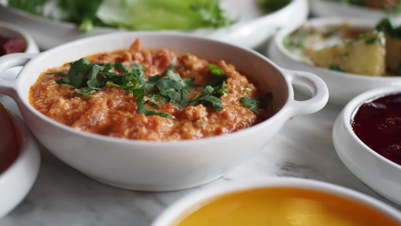 plato de mezze mediterráneo