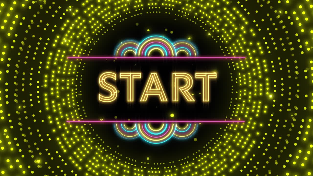 Animation of start text over flashing yellow light pattern