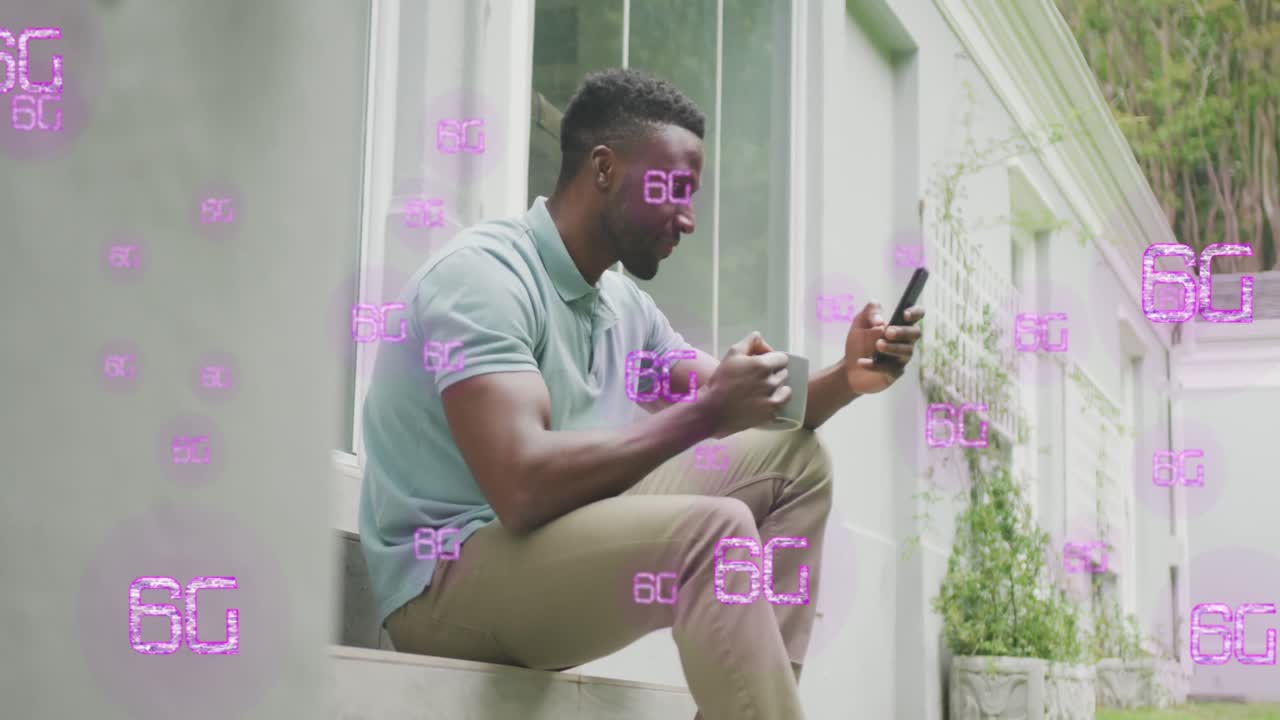 animación de texto 6g sobre un hombre afroamericano usando un teléfono inteligente.