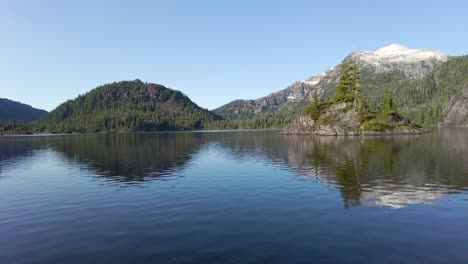 lake mountain views on vancouver island, bedwell lake