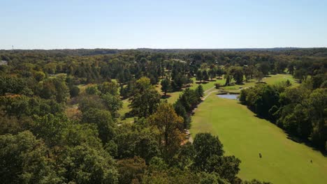 campo de golf del lago de los cisnes en clarksville tennessee