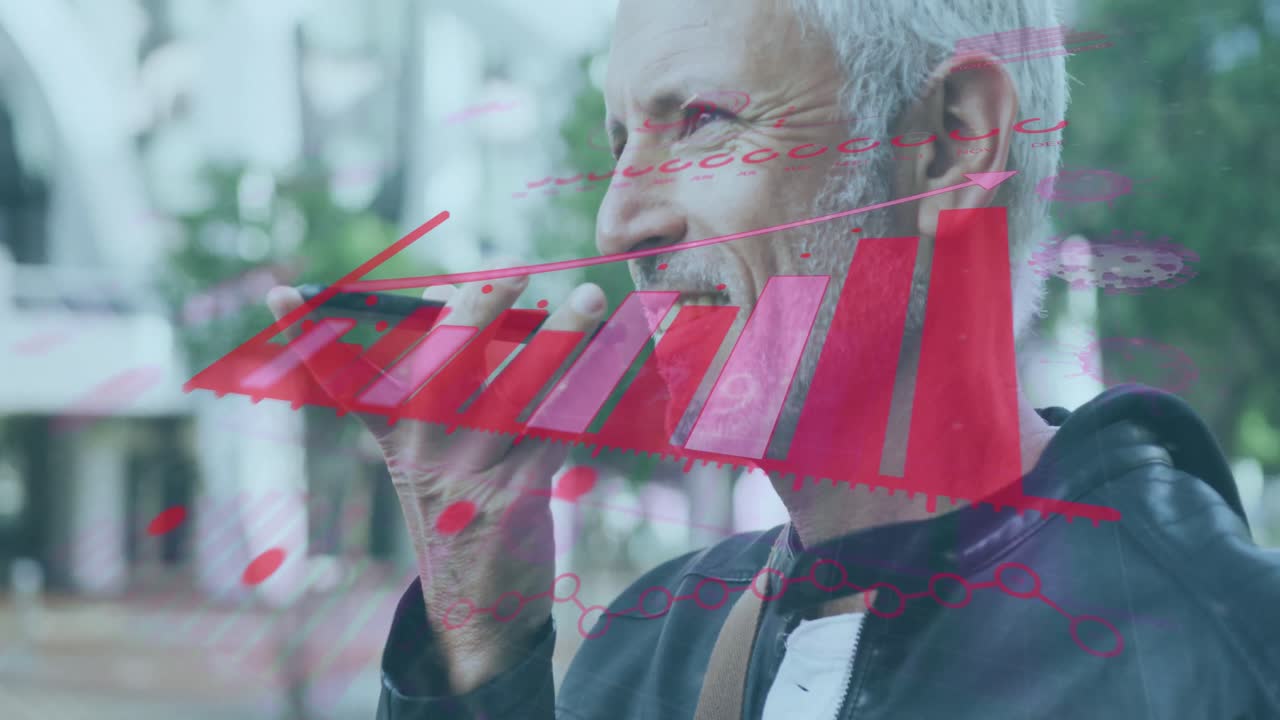 스마트폰을 사용하는 백인 노인에 대한 금융 그래프의 애니메이션