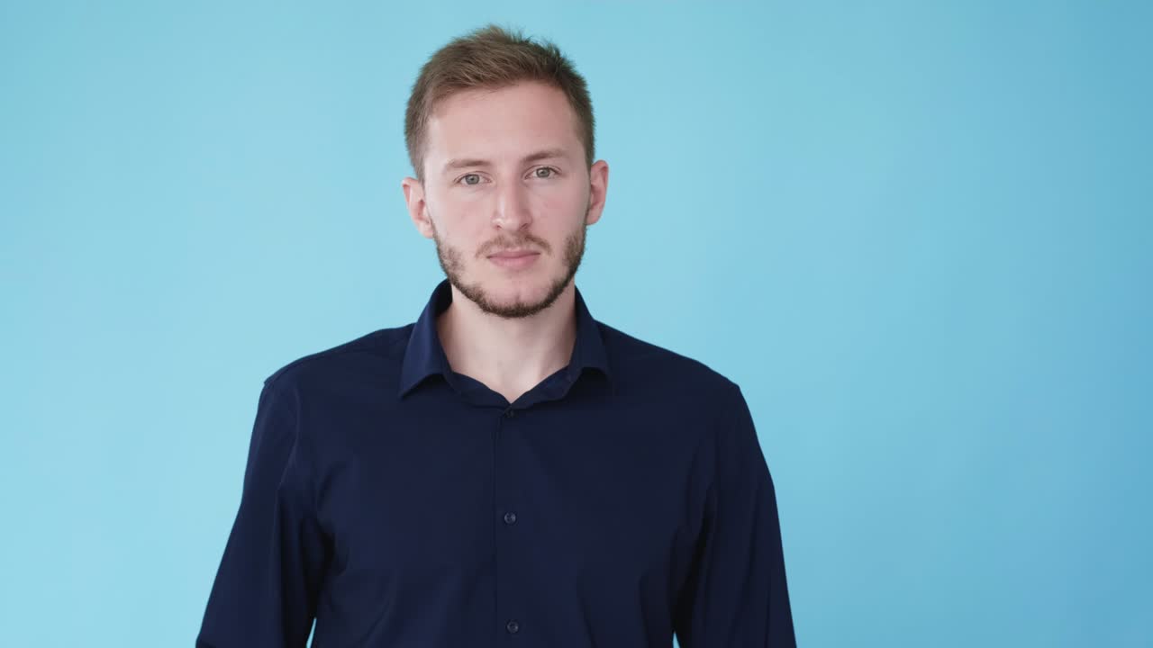 겁에 질린 남자 공포 표현 불안 gif 루프