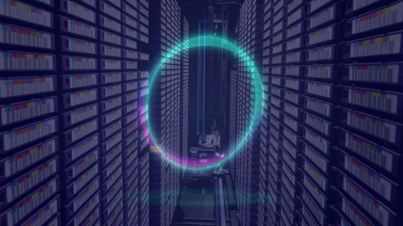 Animation af neonformer over serverrum