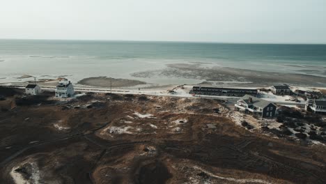 casas costeras a lo largo del océano atlántico en nueva inglaterra