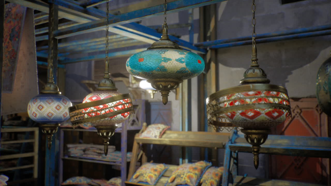Design d'interni storico che presenta mosaici luminosi e tessuti lussuosi.