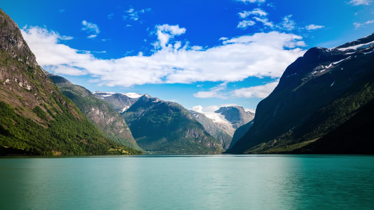 el lago lovatnet es una naturaleza hermosa noruega timelapse.