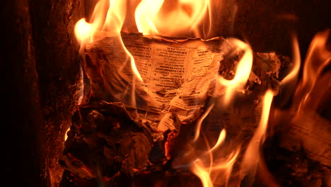 Burning-paper,-Burning-a-journal