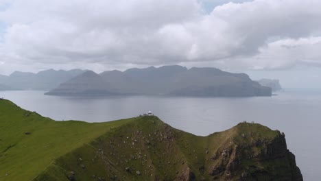 Kalsoy-Lighthouse-On-Promontory-Of-Kalsoy-Island-In-Trollanes,-Faroe-Islands